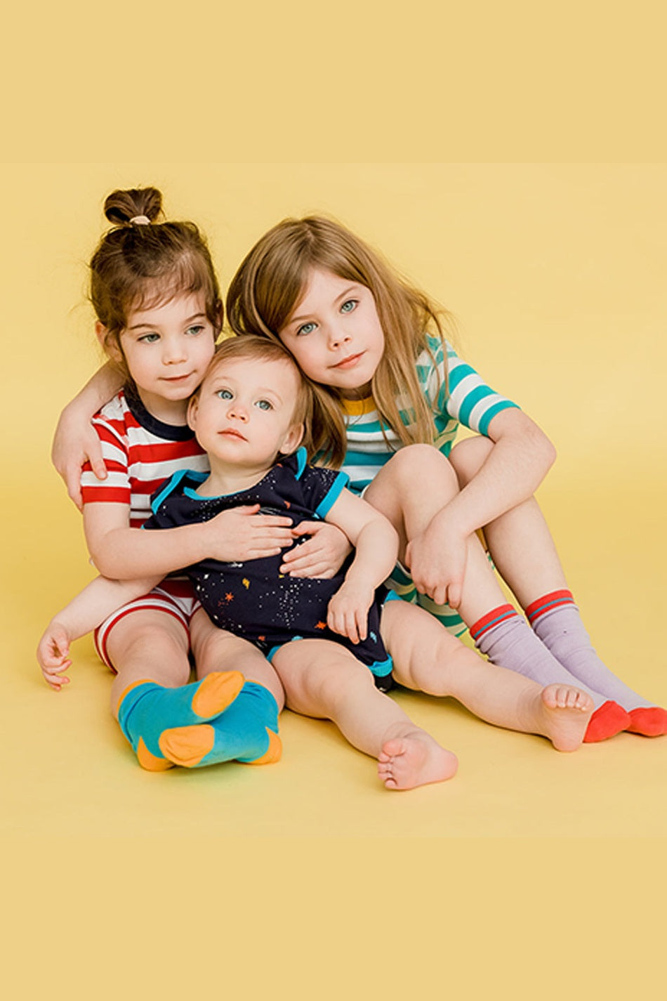 High-quality baby bodysuits in vibrant colors, ideal for comfortable and stylish everyday wear