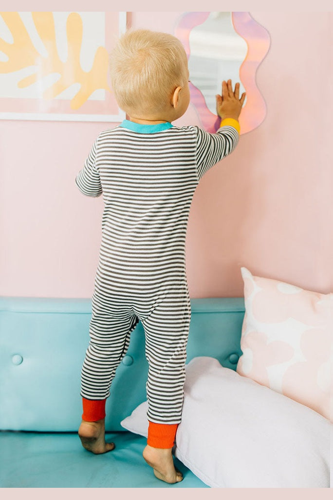 baby-pajamas-gray-stripe-2
