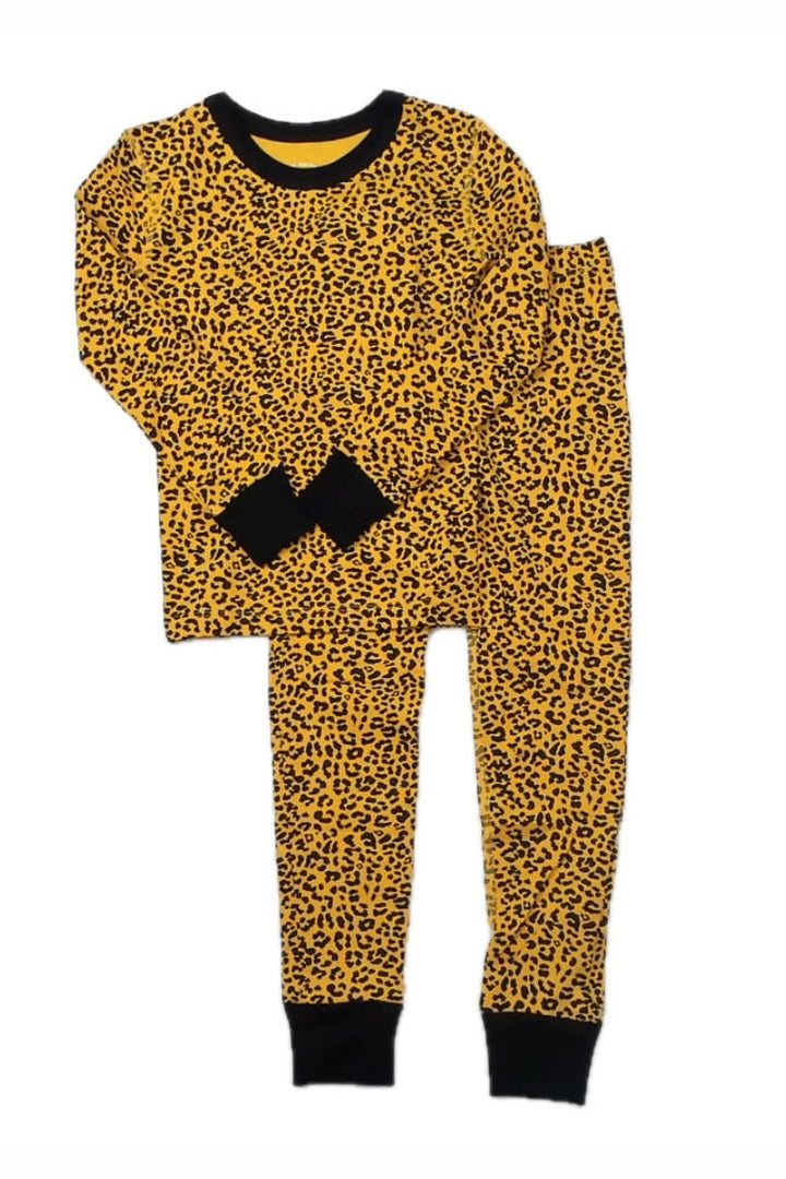 Pre-owned Cheetah 2-piece Pajamas size: 2-5T Cheetah